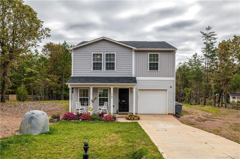 2109 Pinnacle View Drive