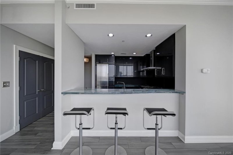 Property image 5 at 315 Arlington Avenue, Charlotte, NC 28203