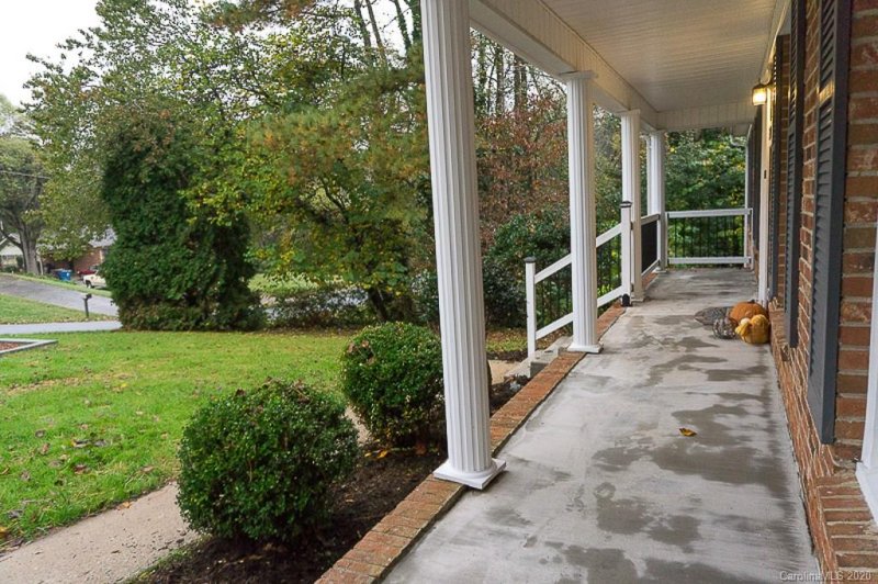 Property image 4 at 2440 23rd Avenue Place, Hickory, NC 28601