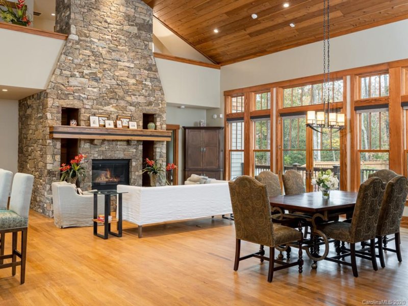 Property image 3 at 411 Melnick Terrace, Asheville, NC 28803