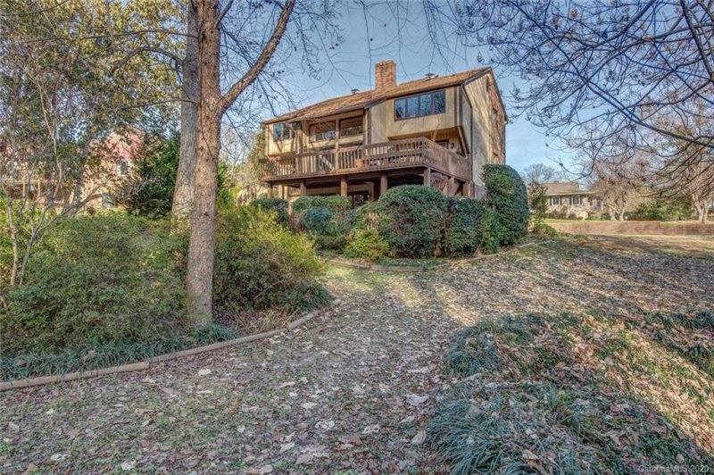 Property image 2 at 1009 Colony Court, Gastonia, NC 28056