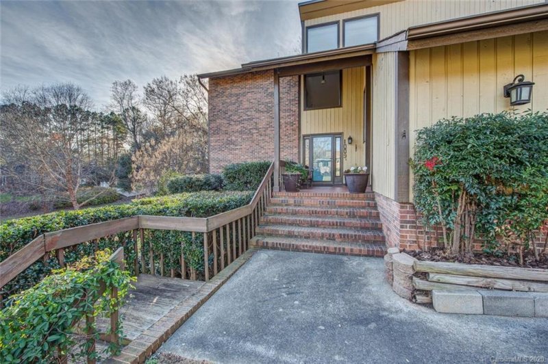 Property image 4 at 1009 Colony Court, Gastonia, NC 28056