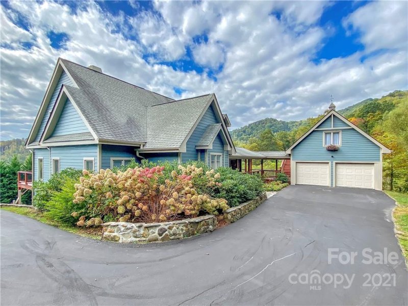 Property image 2 at 84 Kinross Lane, Waynesville, NC 28785