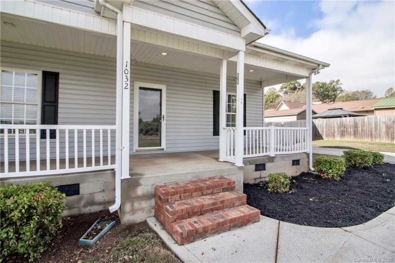 Property image 3 at 1032 Coddle Creek Road, Mooresville, NC 28115