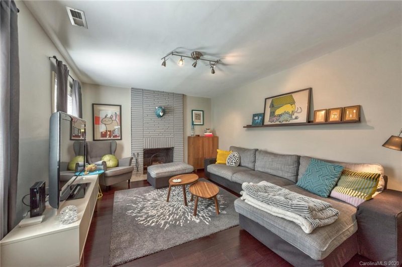 Property image 4 at 4000 Belcross Drive, Charlotte, NC 28205