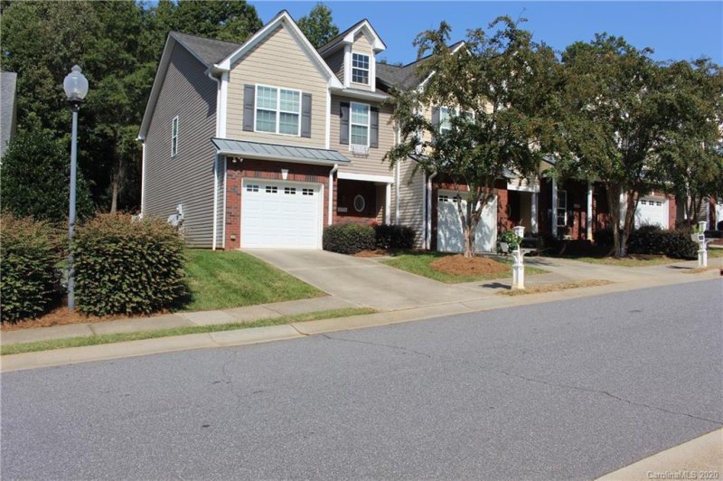 4754 Braxton Gate Lane