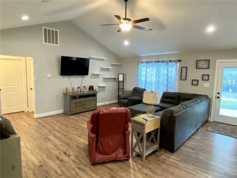 Property image 4 at 5079 Sedgefield Drive, Lancaster, SC 29720