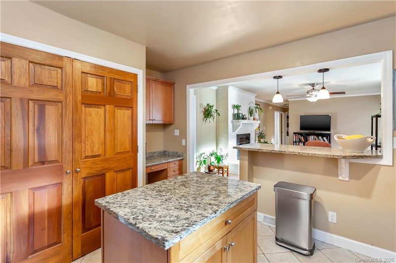 Property image 5 at 424 Beverly Circle, Charlotte, NC 28270