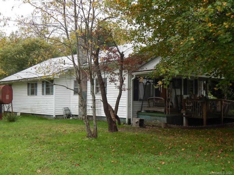 Property image 2 at 320 Westwood Circle, Waynesville, NC 28786