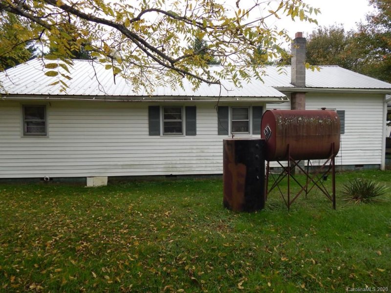 Property image 5 at 320 Westwood Circle, Waynesville, NC 28786