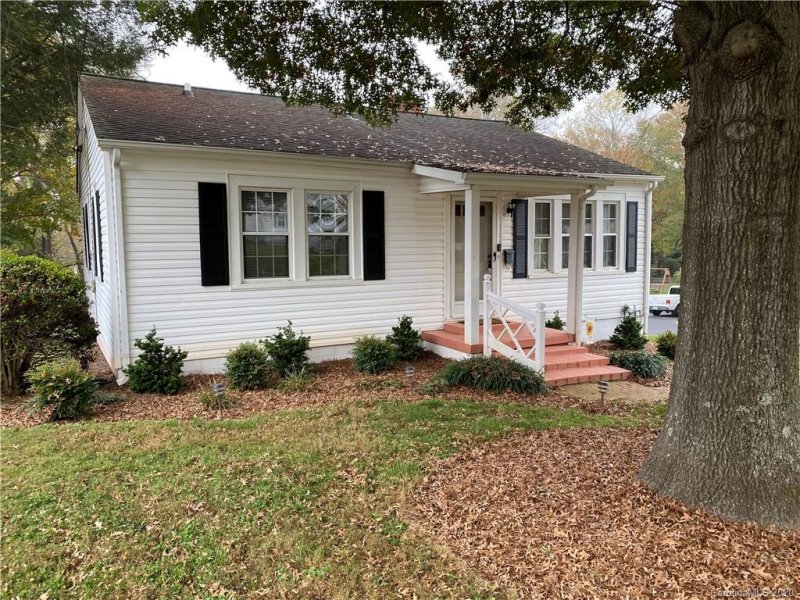 Property image 3 at 520 Edgewood Drive, Lenoir, NC 28645