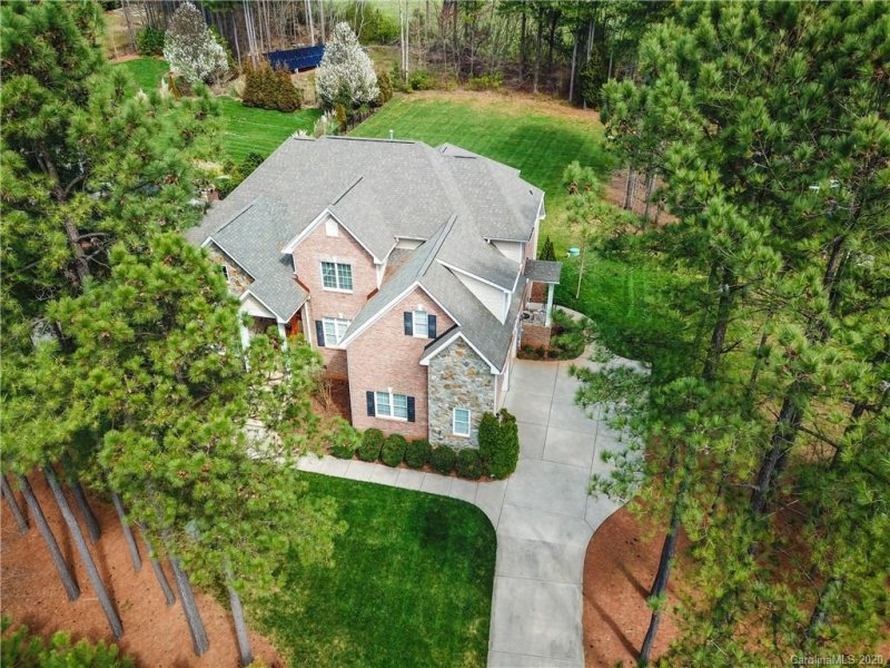 Property image 4 at 120 Whispering Cove Court, Mooresville, NC 28117