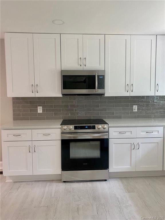 Property image 3 at 218 Walnut Avenue, Mount Holly, NC 28120