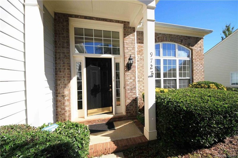 Property image 2 at 9727 Woodend Court, Charlotte, NC 28277