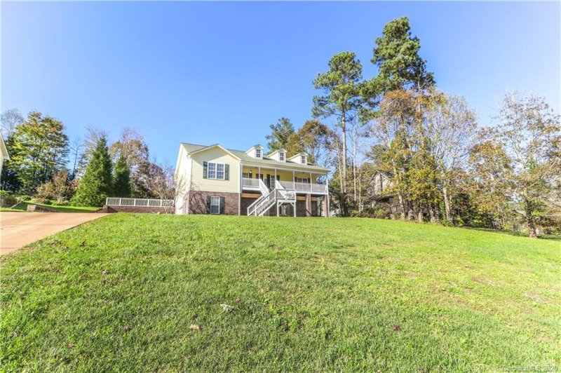 Property image 2 at 3543 Hunters Path Drive, Granite Falls, NC 28630