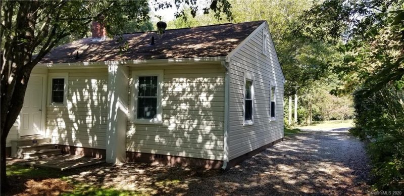 Property image 3 at 307 Hillcrest Avenue, Gastonia, NC 28052