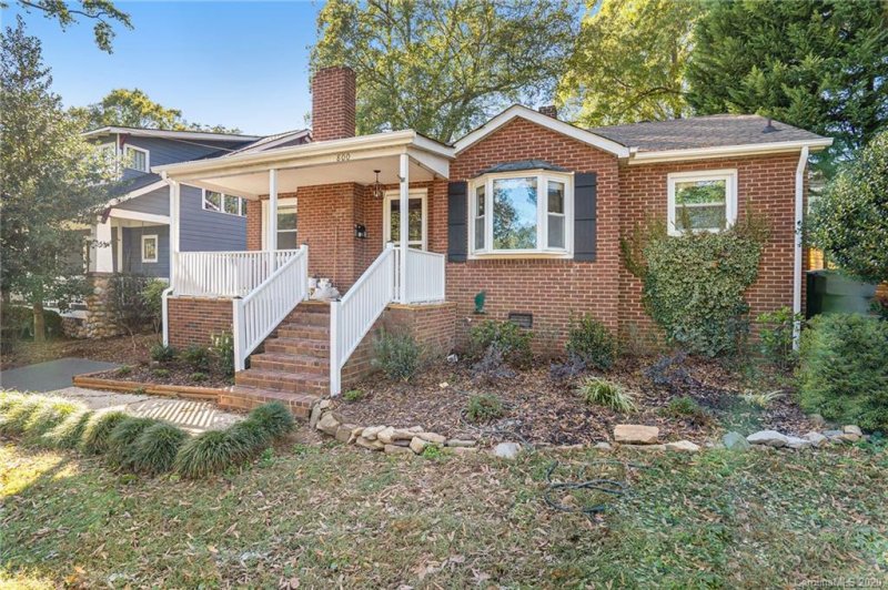Property image 3 at 800 Mcdonald Avenue, Charlotte, NC 28203