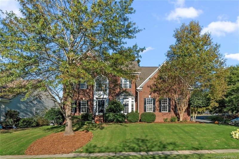 Property image 2 at 15610 Donnington Drive, Charlotte, NC 28277