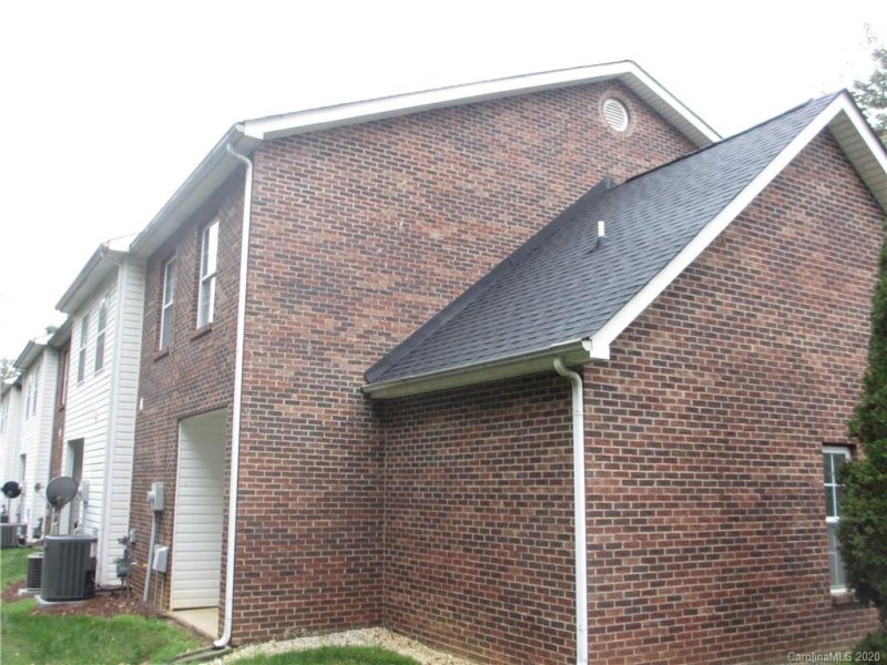 Property image 4 at 2424 Ryerson Court, Charlotte, NC 28213