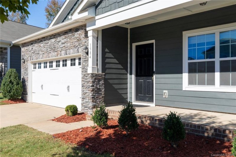 Property image 2 at 1584 Spring Blossom Trail, Fort Mill, SC 29708