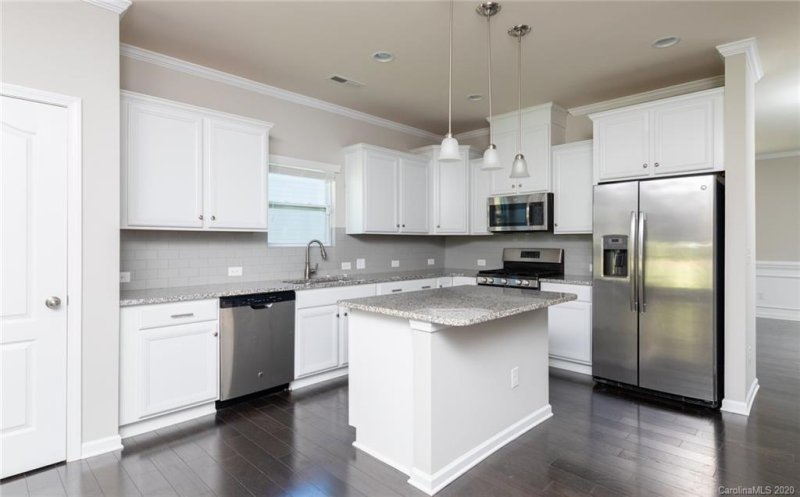 Property image 5 at 1584 Spring Blossom Trail, Fort Mill, SC 29708