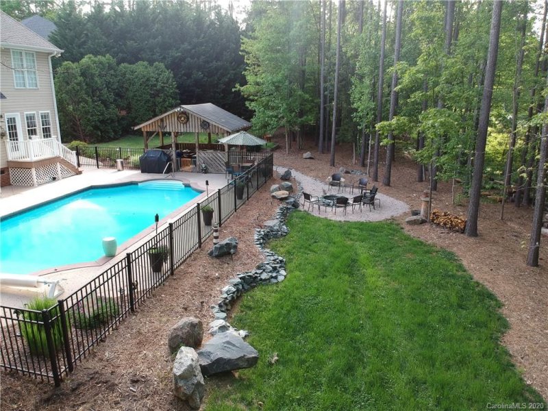 Property image 4 at 4610 Glasgow Court, Gastonia, NC 28056