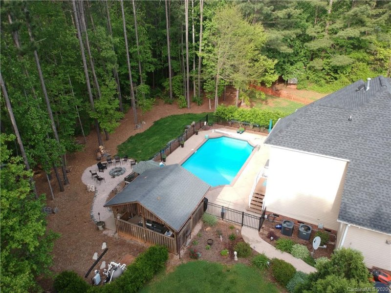 Property image 5 at 4610 Glasgow Court, Gastonia, NC 28056