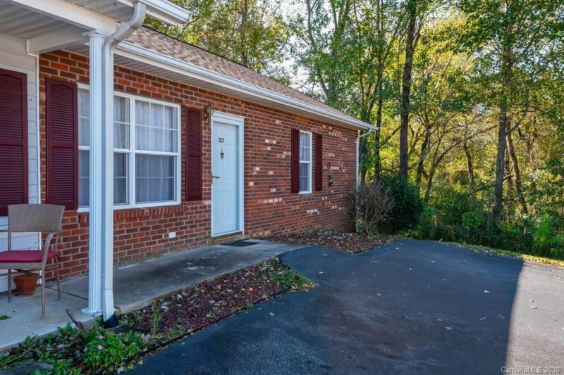 Property image 2 at 127 24th Street, Hickory, NC 28601