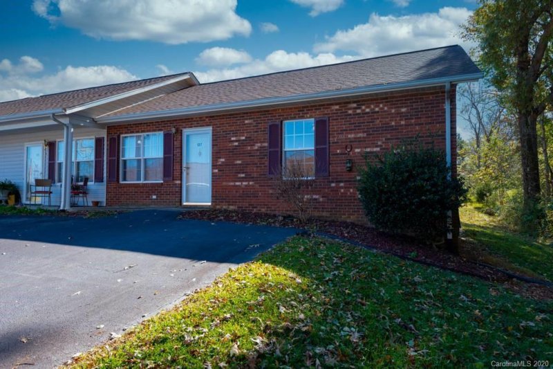 Property image 4 at 127 24th Street, Hickory, NC 28601