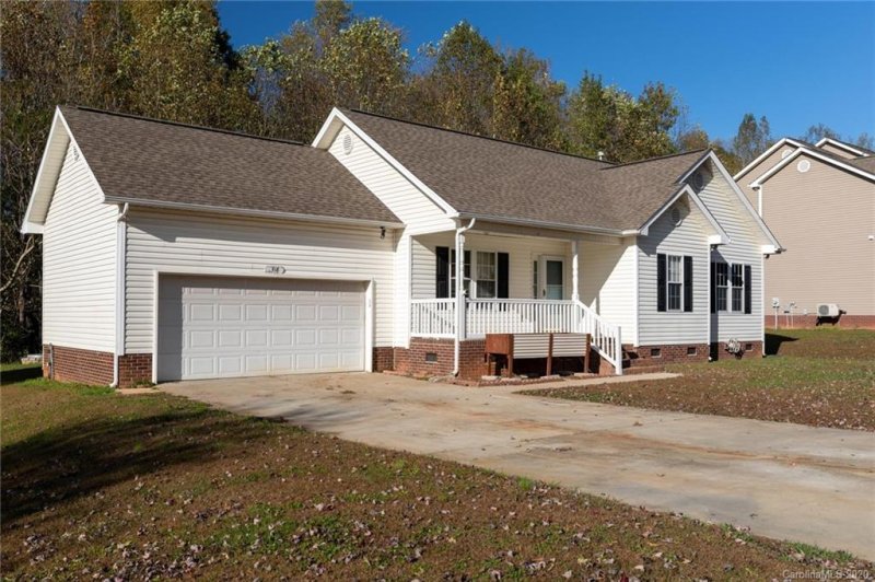 Property image 3 at 318 Lone Tree Lane, Clover, SC 29710