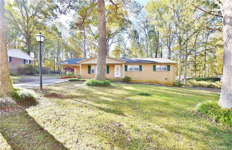 Property image 3 at 3513 Merry Oaks Lane, Dallas, NC 28034