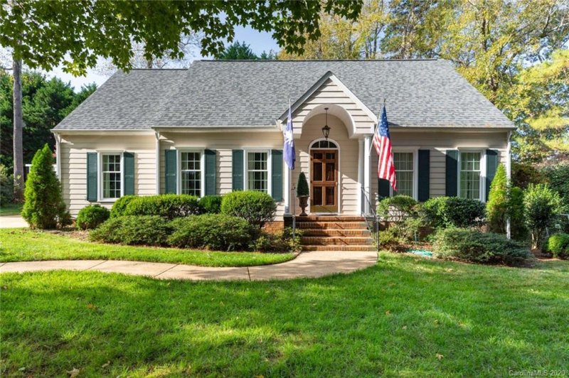 787 Summerwood Drive