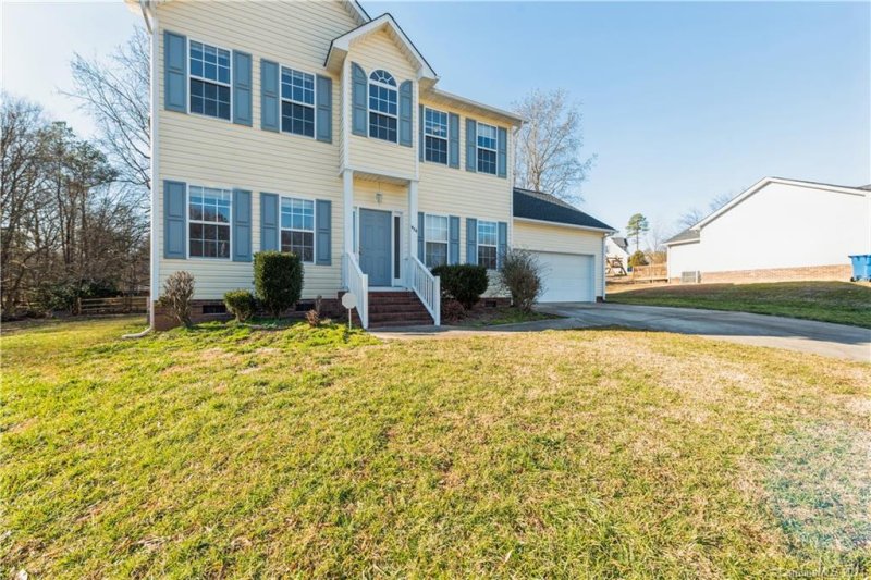 Property image 2 at 974 Avery Court, Concord, NC 28025