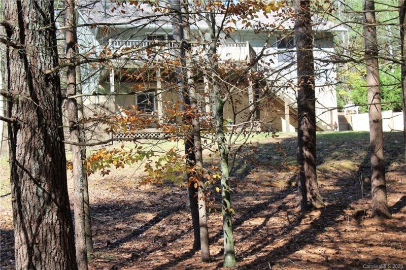 Property image 5 at 115 Fountain Trace Drive, Hendersonville, NC 28739