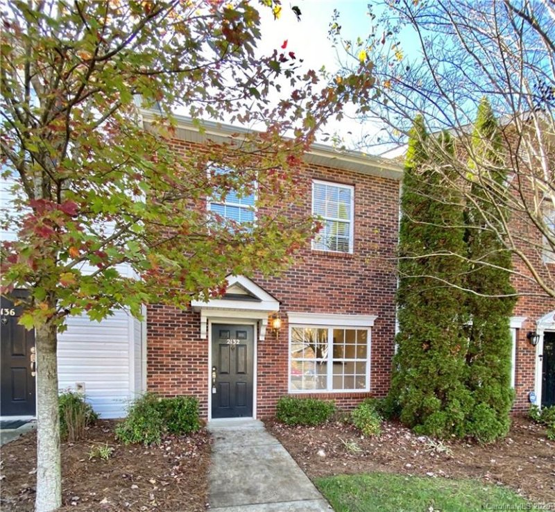 Property image 2 at 2132 Sardony Lane, Charlotte, NC 28213