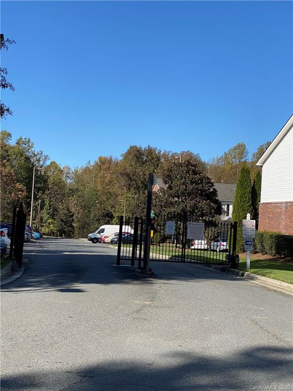 Property image 3 at 2132 Sardony Lane, Charlotte, NC 28213