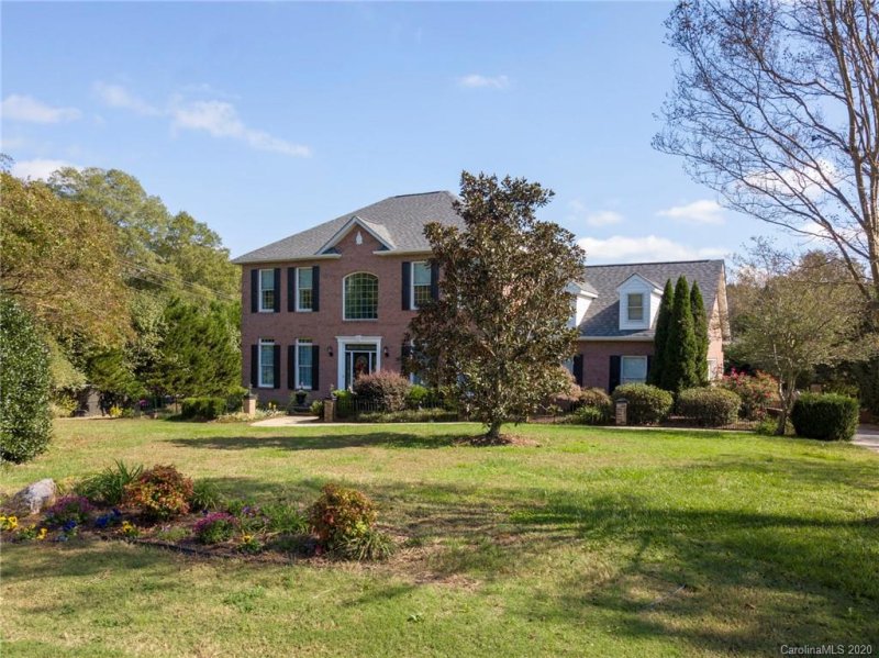 Property image 2 at 1001 Nickalaus Drive, Matthews, NC 28104