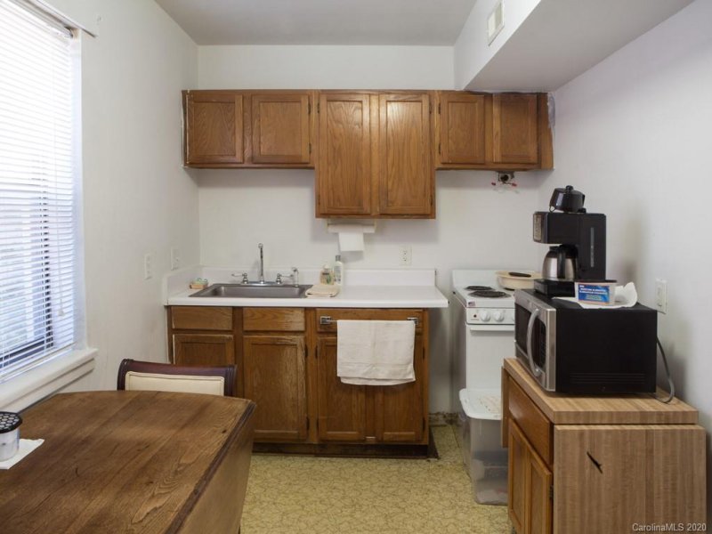 Property image 3 at 615 Biltmore Avenue, Asheville, NC 28803