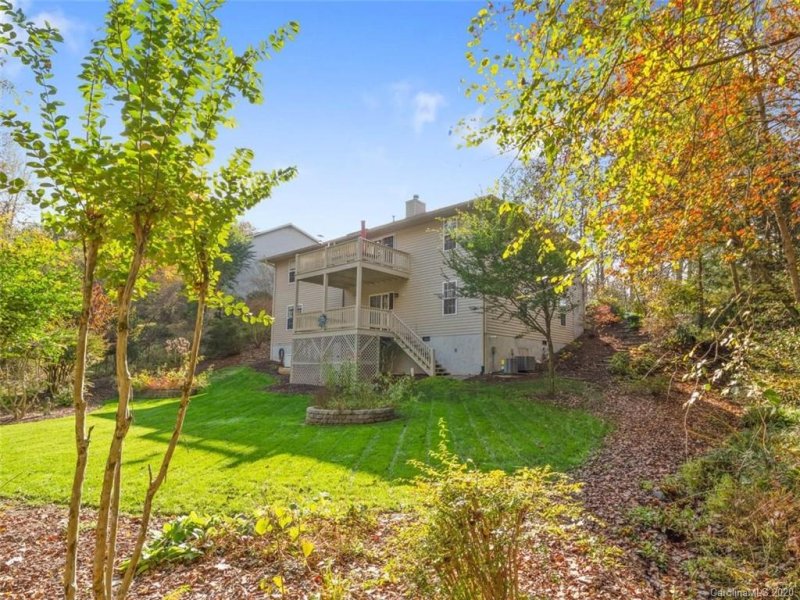 Property image 4 at 7 Firestone Court, Etowah, NC 28729