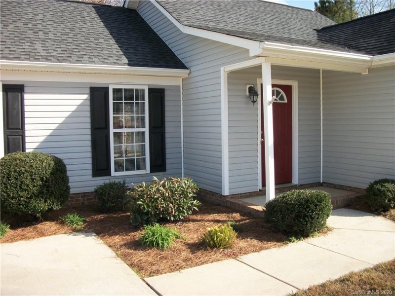 Property image 2 at 2508 Barkers Ridge Drive, Bessemer City, NC 28016