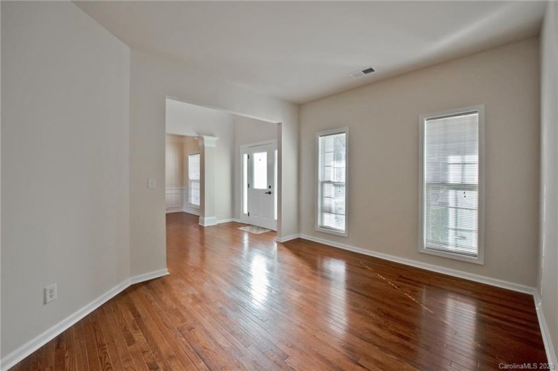 Property image 4 at 9840 Jeanette Circle, Charlotte, NC 28213