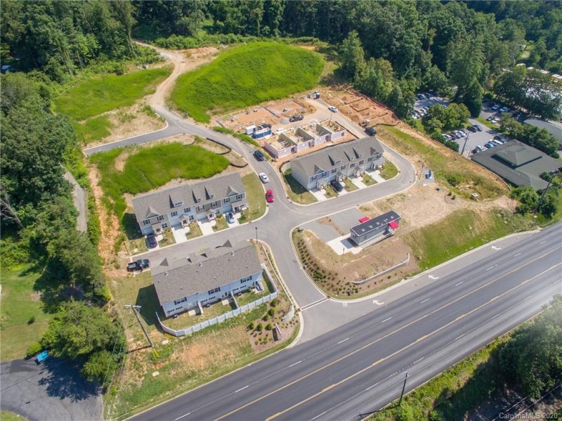 Property image 4 at 102 Monmouth Way, Candler, NC 28715