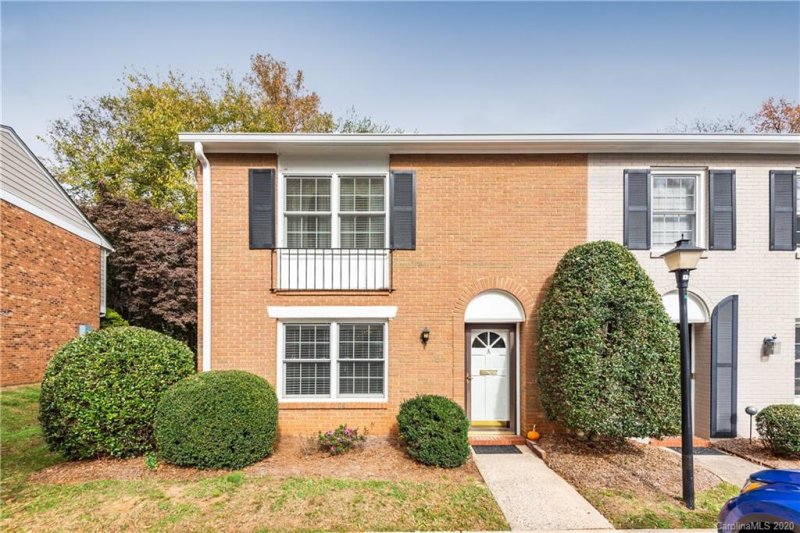 Property image 2 at 4607 Hedgemore Drive, Charlotte, NC 28209