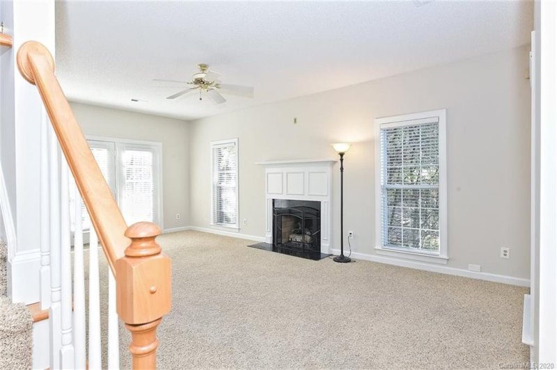 Property image 4 at 10401 Misty Ridge Lane, Charlotte, NC 28277