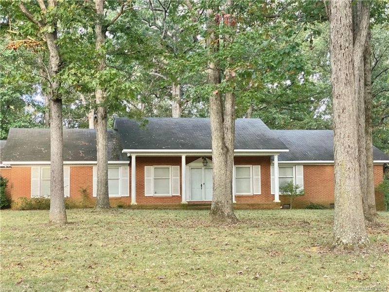 3214 Clarkdale Street