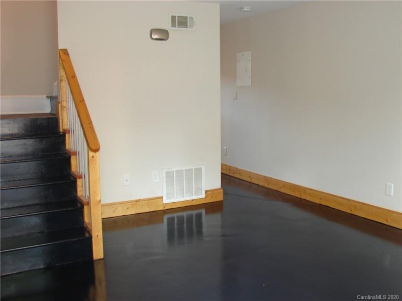 Property image 3 at 638 Chipley Avenue, Charlotte, NC 28205