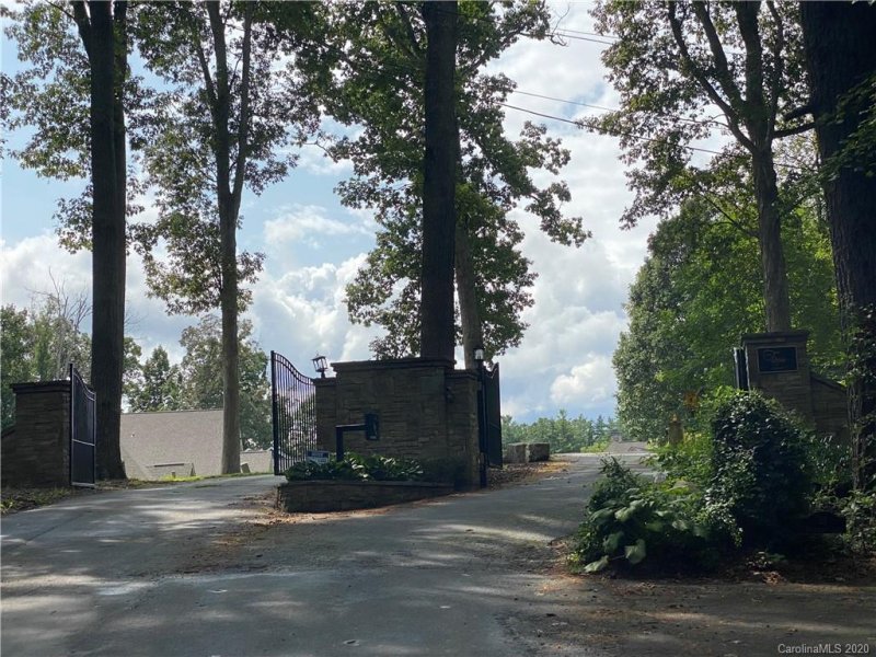 Property image 2 at 24 Copper Mill Court, Candler, NC 28715