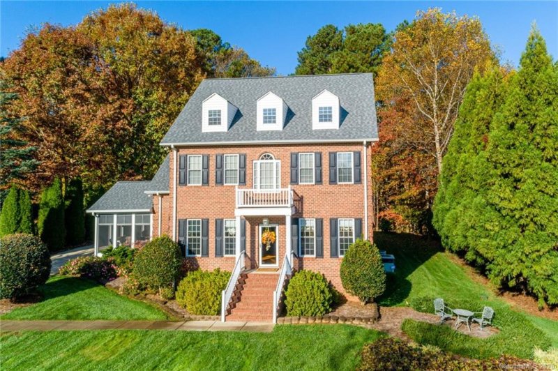 Property image 2 at 2535 Penngate Drive, Sherrills Ford, NC 28673