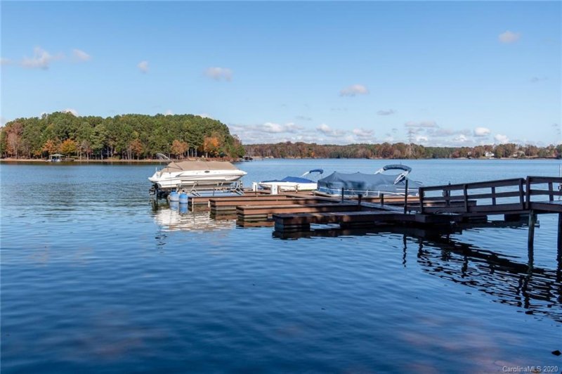 Property image 4 at 2535 Penngate Drive, Sherrills Ford, NC 28673