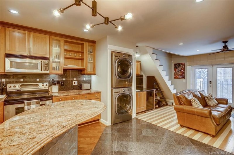 Property image 3 at 417 Church Street, Charlotte, NC 28202